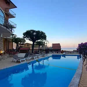 4* Отель Corallo